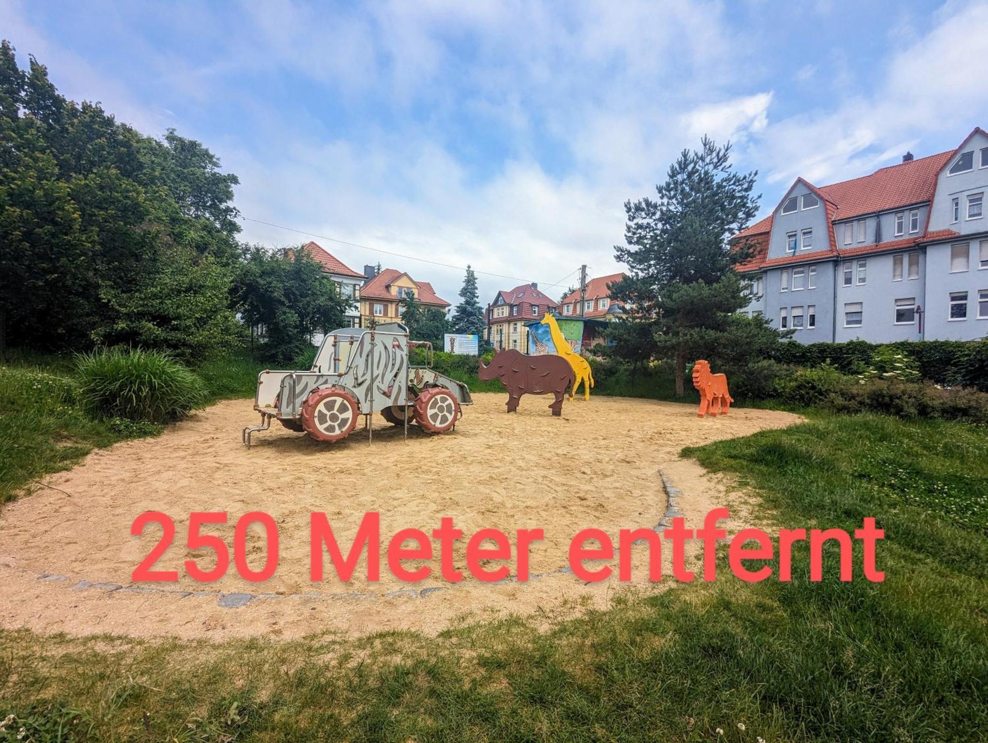 Fewo Urban Gotha-Apartment Ekhof- Am Schlosspark- Parken An Der Der Tuer- Barrierefrei, 900 Meter Zum Bahnhof - Wallbox エクステリア 写真